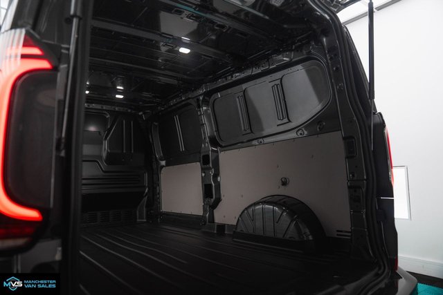 2026 Volkswagen Transporter - Photo 6