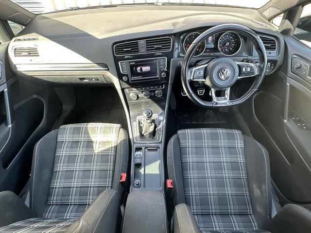 2015 VOLKSWAGEN GOLF - Photo 10