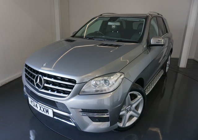 2014 14 Mercedes-Benz M-Class 3.0 ML350 V6 BlueTEC AMG Sport SUV 5dr Diesel G-Tronic 4WD Euro 6 (s/s) (258 ps)-1 Owner From New Plus Demo-Finished In Palladium Silver Metallic-Heated Black Leather Upholstery-Low Mileage-Side Running Boards-Privacy Glass-Front & Rear Parking Sensors-Dual Climate Control-Cruise Control-Mfsw-Satnav-Electric Front Seats-Bluetooth-Great Example.