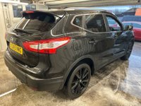 USED 2015 15 NISSAN QASHQAI 1.2 DIG-T Tekna SUV 5dr Petrol XTRON 2WD Euro 6 (s/s) (115 ps)+2 KEYS+FSH 8 STAMPS+PANORAMIC SUNROOF+LEATHER HEATED SEATS+PRIVACY+NAVI+RECENT GEARBOX SERVICE 2 KEYS+FSH 8 STAMPS+NAVIGATION+FULL LEATHER HEATED SEATS+PRIVACY+PANORAMIC SUNROOF+19" ALLOYS+BLUETOOTH+MEDIA+CLIMATE+CRUISE+PARKING SENSORS+CAMERA+HPI CLEAR
