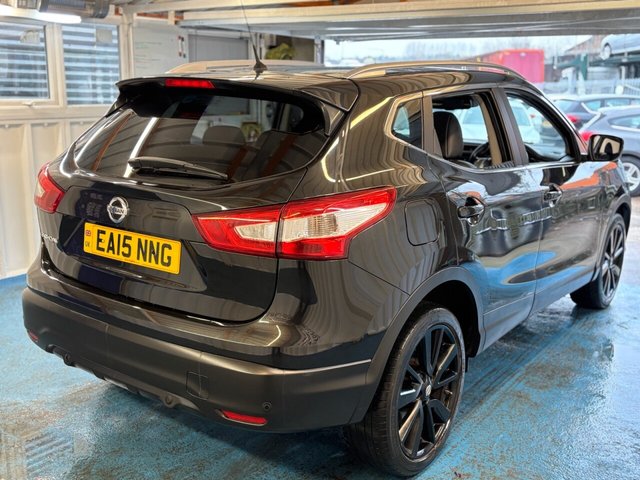 2015 Nissan Qashqai 1.2L Tekna 5dr - Photo 12