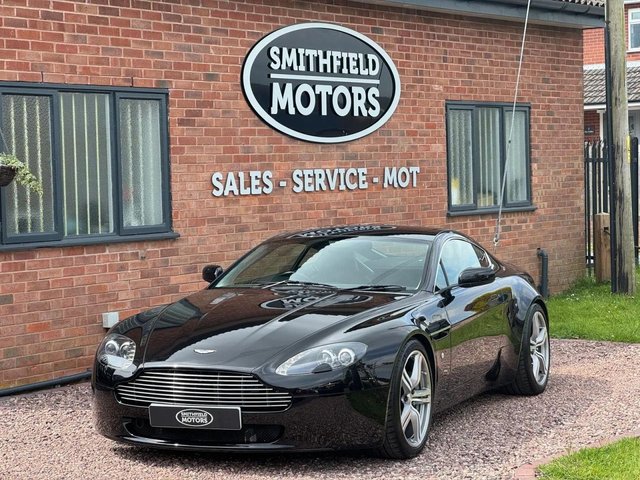 1970 Aston Martin V8 Vantage 