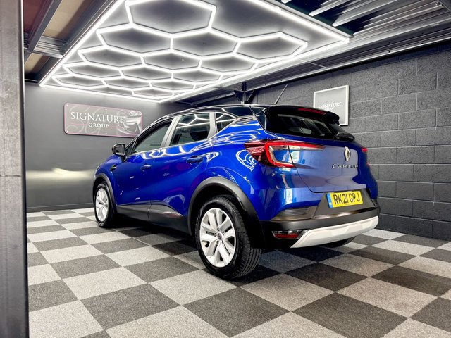 2021 RENAULT CAPTUR 1.0 TCe Play SUV 5dr Petrol Manual Euro 6 (s/s) (100 ps) - Photo 3