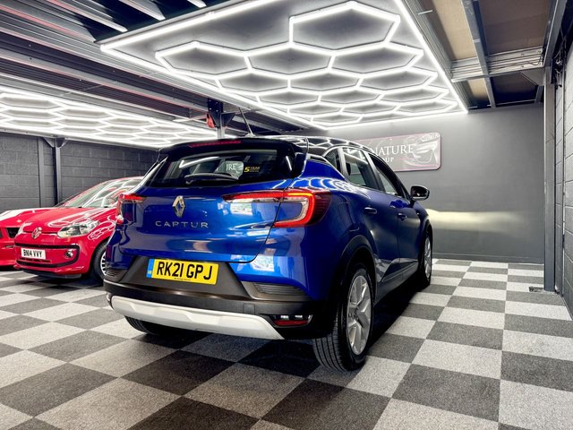 2021 RENAULT CAPTUR 1.0 TCe Play SUV 5dr Petrol Manual Euro 6 (s/s) (100 ps) - Photo 8