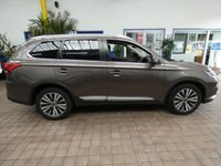 USED 2020 70 MITSUBISHI OUTLANDER 2.0 MIVEC Exceed SUV 5dr Petrol CVT 4WD Euro 6 (s/s) (150 ps) STUNNING EXAMPLE 7 SEATS SAT NAV LEATHER HEATED SEATS REAR VIEW CAMERA 1 OWNER EXCELLENT SERVICE HISTORY MITSUBISHI WARRANTY TILL NOV 2025