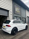 USED 2017 17 VOLKSWAGEN TIGUAN 2.0 TDI BlueMotion Tech R-Line SUV 5dr Diesel DSG Euro 6 (s/s) (150 ps) 