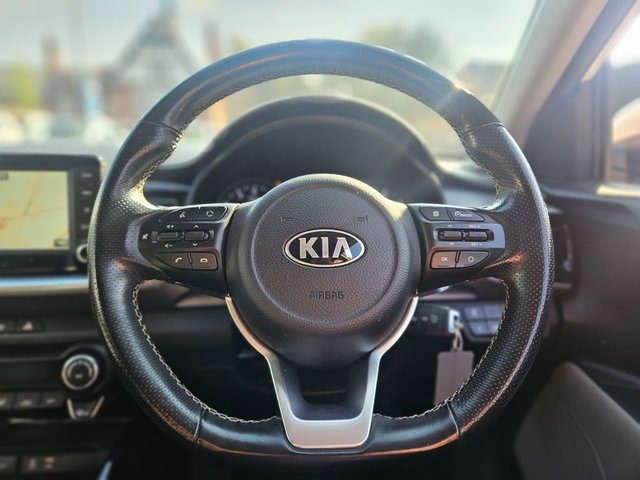 View our KIA STONIC