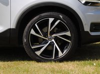 USED 2019 19 VOLVO XC40 2.0 T5 R-Design Pro SUV 5dr Petrol Auto AWD Euro 6 (s/s) (247 ps) www.suffolkcarcentre.co.uk - Located at Ilketshall
