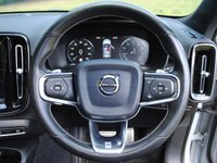 USED 2019 19 VOLVO XC40 2.0 T5 R-Design Pro SUV 5dr Petrol Auto AWD Euro 6 (s/s) (247 ps) www.suffolkcarcentre.co.uk - Located at Ilketshall