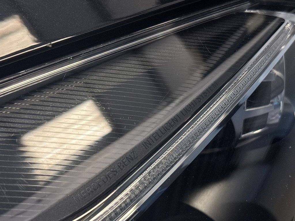 USED 2013 E MERCEDES-BENZ SLK 5.5 5.5 SLK55 V8 AMG Convertible 2dr Petrol SpdS+7GT Euro 5 (s/s) (421 ps) 2d AUTO 415 BHP STUNNING HISTORY|HARMAN/KARDON
