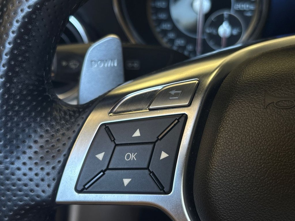 USED 2013 E MERCEDES-BENZ SLK 5.5 5.5 SLK55 V8 AMG Convertible 2dr Petrol SpdS+7GT Euro 5 (s/s) (421 ps) 2d AUTO 415 BHP STUNNING HISTORY|HARMAN/KARDON