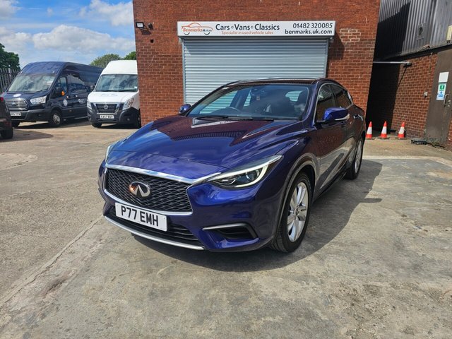 2017 P Infiniti Q30 1.6T SE (Business) Hatchback 5dr Petrol DCT Euro 6 (s/s) (156 ps)