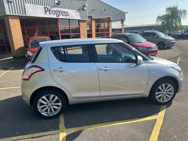 2014 SUZUKI SWIFT - Photo 10