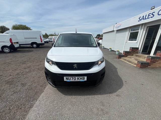 View our PEUGEOT PARTNER