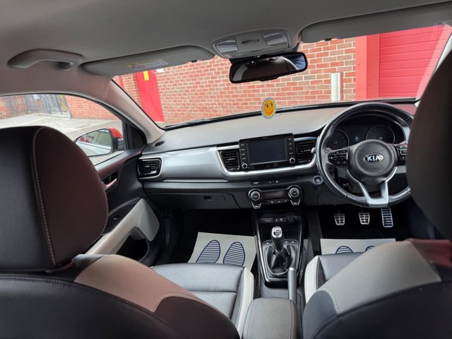 2019 KIA STONIC - Photo 9