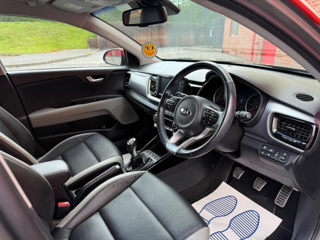 2019 KIA STONIC - Photo 11
