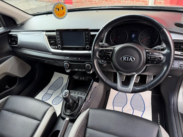 2019 KIA STONIC - Photo 10
