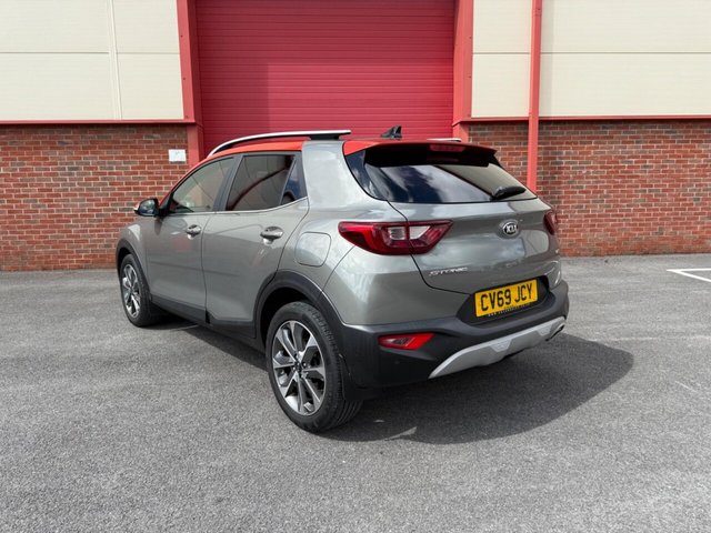 2019 KIA STONIC - Photo 4