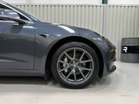 USED 2020 20 TESLA Model 3 (Dual Motor) Long Range Saloon 4dr Electric Auto 4WDE (346 ps) Glass Roof | Heated wheel & Seats