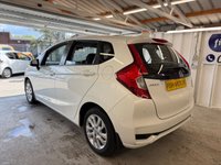 USED 2017 67 HONDA JAZZ 1.3 i-VTEC SE Navi Hatchback 5dr Petrol CVT Euro 6 (s/s) (102 ps)+FSH 7 STAMPS+2 KEYS+NAVIGATION+BLUETOOTH+AIRCON+ALLOYS+MEDIA+AUX+USB+ 2 KEYS+FSH 7 STAMPS+ALLOYS+NAV+PARKING SENSORS+BLUETOOTH+AIRCON+MEDIA+USB+AUX+DAB+CRUISE+HPI CLEAR