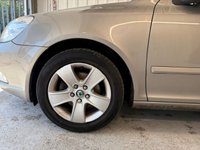 USED 2010 10 SKODA OCTAVIA 2.0 TDI Elegance Hatchback 5dr Diesel DSG Euro 5 (140 ps)+2 KEYS+HISTORY+MEDIA+ALLYS+CLIMATE CONTROL+RARE DIESEL AUTOMATIC+ 2 KEYS+PARKING SENSORS+HISTORY+AUTOMATIC+CRUISE+USB+AUX+CLEAN CAR+HPI CLEAR