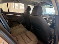 USED 2010 10 SKODA OCTAVIA 2.0 TDI Elegance Hatchback 5dr Diesel DSG Euro 5 (140 ps)+2 KEYS+HISTORY+MEDIA+ALLYS+CLIMATE CONTROL+RARE DIESEL AUTOMATIC+ 2 KEYS+PARKING SENSORS+HISTORY+AUTOMATIC+CRUISE+USB+AUX+CLEAN CAR+HPI CLEAR