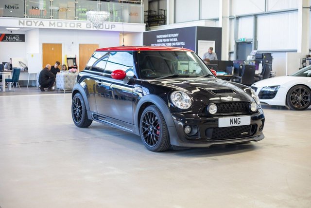 2011 MINI Hatch 1.6L John Cooper Works 3dr - Photo 8