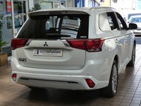 USED 2021 21 MITSUBISHI OUTLANDER 2.4h TwinMotor 13.8kWh Dynamic Safety SUV 5dr Petrol Plug-in Hybrid CVT 4WD Euro 6 (s/s) (224 ps) 4WD APP SAT NAV LEATHER HEATED SEATS REAR VIEW CAMERA CRUISE CONTROL PARKING SENSORS 1 OWNER SERVICE HISTORY WARRANTY