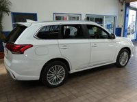USED 2021 21 MITSUBISHI OUTLANDER 2.4h TwinMotor 13.8kWh Dynamic Safety SUV 5dr Petrol Plug-in Hybrid CVT 4WD Euro 6 (s/s) (224 ps) 4WD APP SAT NAV LEATHER HEATED SEATS REAR VIEW CAMERA CRUISE CONTROL PARKING SENSORS 1 OWNER SERVICE HISTORY WARRANTY