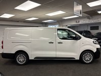 USED 2020 70 VAUXHALL VIVARO 1.5 Turbo D 2900 Dynamic Panel Van 6dr Diesel Manual L2 H1 Euro 6 (s/s) (100 ps) UK DELIVERY FLAT FEE &pound;175 (SUBJECT TO DEAL) *OVER 100 IMAGES ON OUR WEBSITE*BESPOKE FINANCE ARRANGED*PART EXCHANGE WELCOME*ALL VEHICLES HPI CLEAR