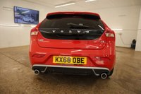 USED 2018 68 VOLVO V40 1.5 T3 GPF R-Design Nav Plus Hatchback 5dr Petrol Auto Euro 6 (s/s) (152 ps) Panoramic sunroof  adaptive cruise control heated seats satellite navigation sports polished alloys