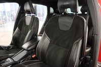 USED 2018 68 VOLVO V40 1.5 T3 GPF R-Design Nav Plus Hatchback 5dr Petrol Auto Euro 6 (s/s) (152 ps) Panoramic sunroof  adaptive cruise control heated seats satellite navigation sports polished alloys