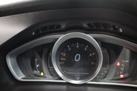USED 2018 68 VOLVO V40 1.5 T3 GPF R-Design Nav Plus Hatchback 5dr Petrol Auto Euro 6 (s/s) (152 ps) Panoramic sunroof  adaptive cruise control heated seats satellite navigation sports polished alloys