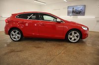 USED 2018 68 VOLVO V40 1.5 T3 GPF R-Design Nav Plus Hatchback 5dr Petrol Auto Euro 6 (s/s) (152 ps) Panoramic sunroof  adaptive cruise control heated seats satellite navigation sports polished alloys