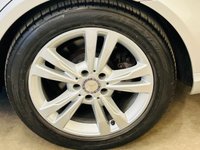 USED 2015 65 MERCEDES-BENZ E-CLASS 2.1 E220 BlueTEC SE (Premium) Estate 5 Door Diesel G-Tronic+ Euro 6 (s/s) (177 ps) ULEZ EURO 6 1 PRIVATE OWNER