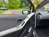 USED 2009 59 TOYOTA YARIS 1.33 Dual VVT-i TR Hatchback 5dr Petrol Manual Euro 4 (s/s) (101 ps) 