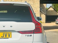 USED 2018 68 VOLVO XC60 2.0h T8 Twin Engine 10.4kWh R-Design Pro SUV 5dr Petrol Plug-in Hybrid Auto AWD Euro 6 (s/s) (390 ps) PAN ROOF+SAT NAV+LEATHER+ULEZ