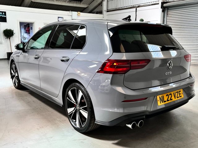 View our VOLKSWAGEN GOLF