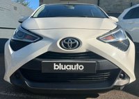 USED 2020 20 TOYOTA AYGO 1.0 VVT-i x-play Hatchback 5dr Petrol x-shift Euro 6 (71 ps) Apple CarPlay & Android Auto, Climate control A/C, Bluetooth connectivity for calls and music, Voice control, USB and AUX input, Paddleshift gears, Keyless entry, Rear sensors DAB radio, LED daytime running lights, Rear parking camera, 15" Wheels