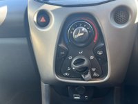 USED 2020 20 TOYOTA AYGO 1.0 VVT-i x-play Hatchback 5dr Petrol x-shift Euro 6 (71 ps) Apple CarPlay & Android Auto, Climate control A/C, Bluetooth connectivity for calls and music, Voice control, USB and AUX input, Paddleshift gears, Keyless entry, Rear sensors DAB radio, LED daytime running lights, Rear parking camera, 15" Wheels