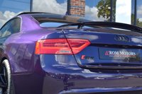 USED 2015 15 AUDI RS5 4.2 FSI V8 Coupe 2dr Petrol S Tronic quattro Euro 5 (450 ps) VELVET PURPLE / SUNROOF / B&O