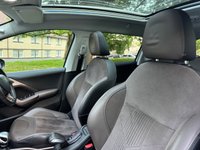 USED 2014 63 PEUGEOT 2008 1.6 e-HDi Feline SUV 5dr Diesel Manual Euro 5 (s/s) (Calima) (115 ps) 