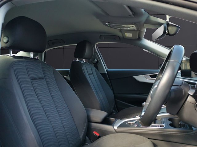 2017 AUDI A4 2017 2.0 TDI ultra SE Saloon 4dr Diesel S Tronic Euro 6 (s/s) (150 ps) - Photo 9