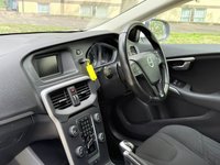 USED 2015 15 VOLVO V40 2.0 D2 ES Hatchback 5dr Diesel Manual Euro 6 (s/s) (120 ps) 
