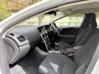 USED 2015 15 VOLVO V40 2.0 D2 ES Hatchback 5dr Diesel Manual Euro 6 (s/s) (120 ps) 