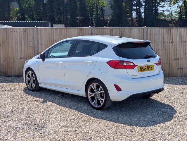 2019 FORD FIESTA - Photo 3