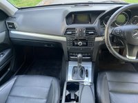 USED 2010 10 MERCEDES-BENZ E-CLASS 2.1 E220 CDI BlueEfficiency SE Coupe 2dr Diesel Tiptronic Euro 5 (170 ps) 
