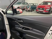 USED 2019 68 TOYOTA C-HR 1.8 VVT-h Design SUV 5dr Petrol Hybrid CVT Euro 6 (s/s) (122 ps) 