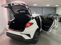 USED 2019 68 TOYOTA C-HR 1.8 VVT-h Design SUV 5dr Petrol Hybrid CVT Euro 6 (s/s) (122 ps) 
