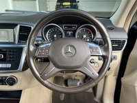 USED 2013 63 MERCEDES-BENZ M-CLASS 2.1 ML250 BlueTEC SE SUV 5dr Diesel G-Tronic 4WD Euro 6 (s/s) (204 ps) 
